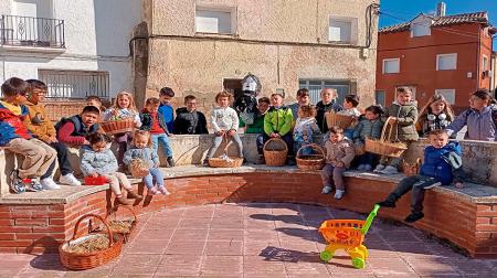 Imagen La Vieja Remolona vuelve a llenar de alegría las calles de Alcubierre