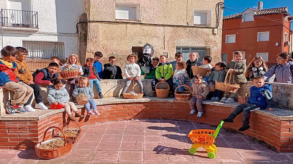 Imagen La Vieja Remolona vuelve a llenar de alegría las calles de Alcubierre