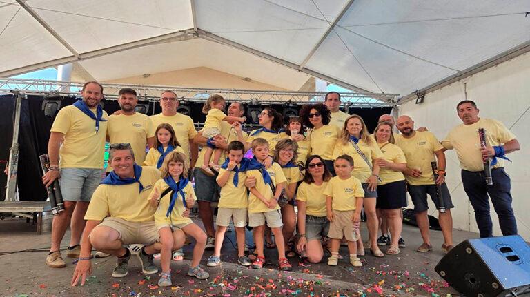 Imagen La peña L'Aldaba abrió las celebraciones con un mensaje de unión y alegría